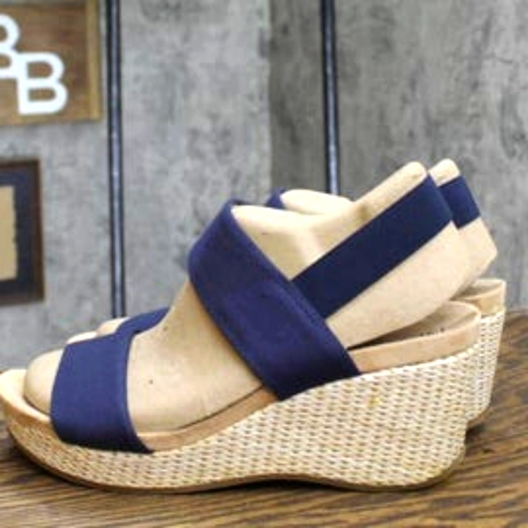 Life Stride Shoes - NWT Life Stride Delta wedge Sandal Womens 7M Blue Cross Blue